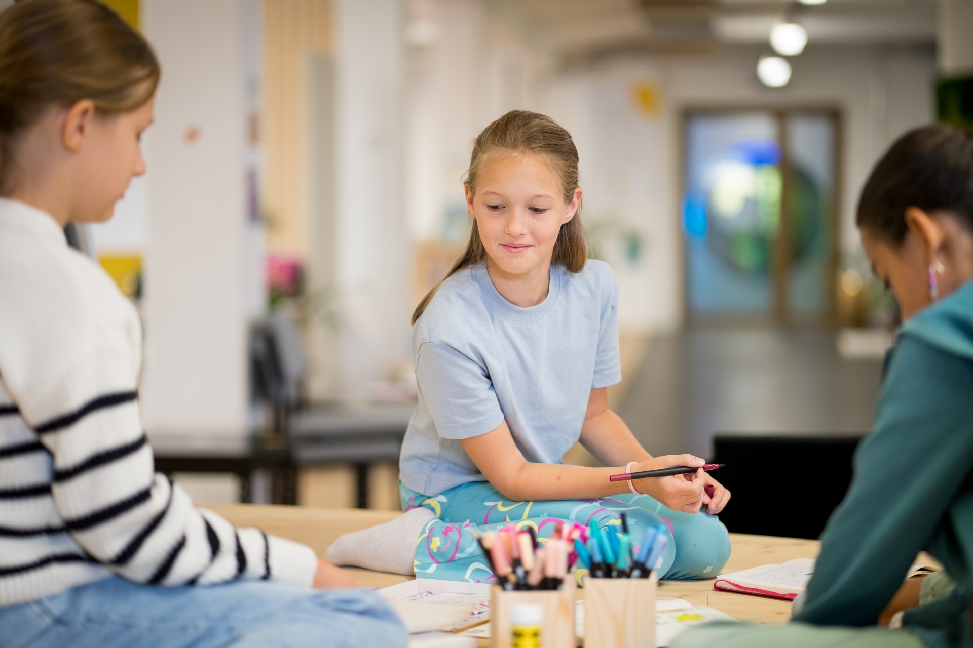 In unseren ganzheitlichen Lernferien stärkt dein Kind seine mentale Resilienz, um dem neuen Schuljahr mit echtem Selbstvertrauen und innerer Ruhe zu begegnen.